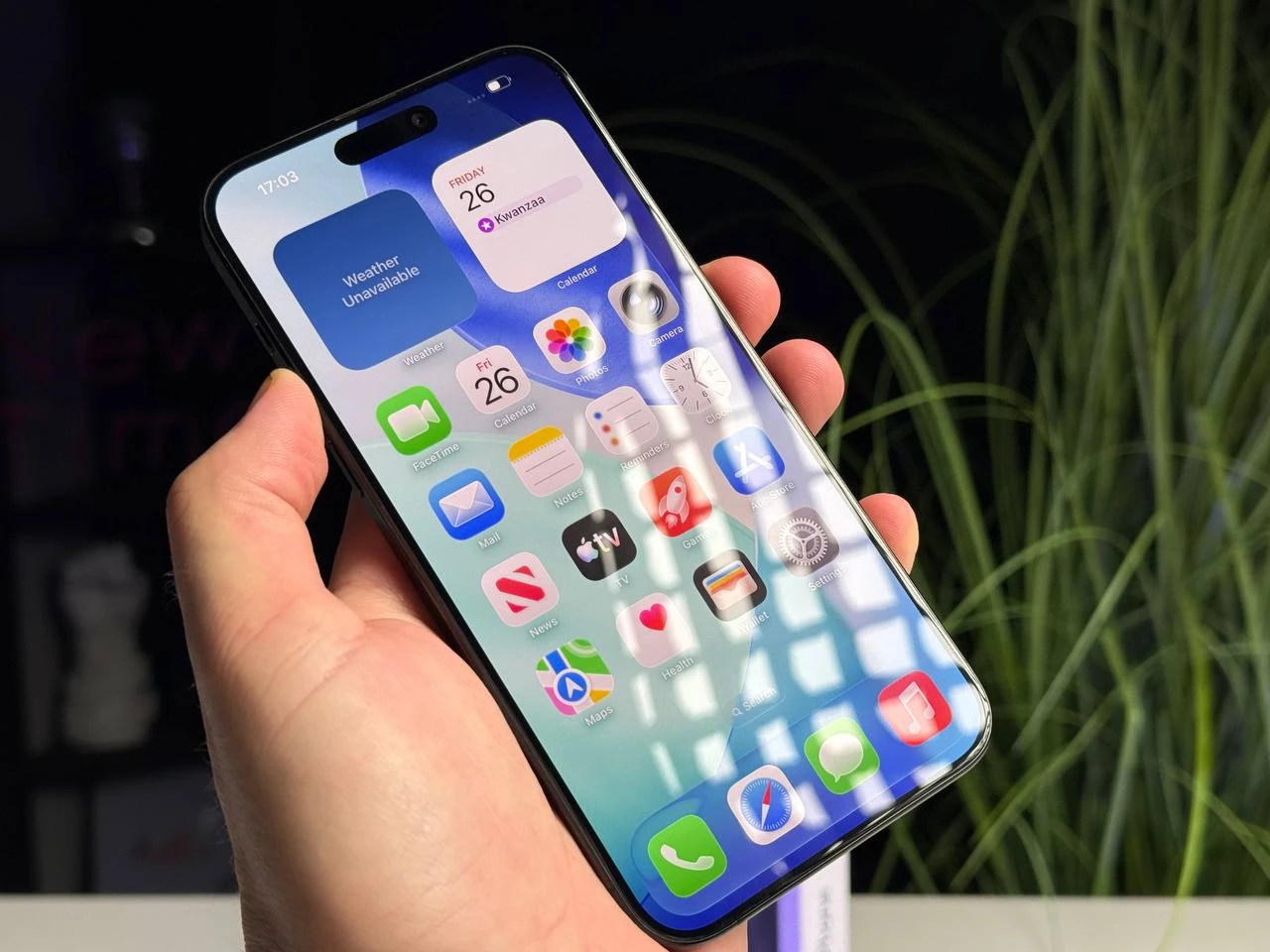 ВЖИВАНИЙ Б/У Apple iPhone 15 Pro Max 256GB Black Titanium (MU773) - Стан: гарний | Акумулятор: 100% | Комплектація: повний | Гарантія: 3 міс.