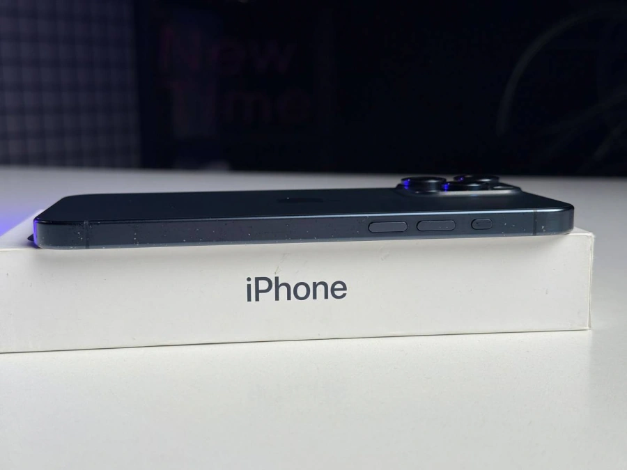 ВЖИВАНИЙ Б/У Apple iPhone 15 Pro Max 256GB Blue Titanium eSim (MU693) - Стан: гарний | Акумулятор: 100% | Комплектація: повний | Гарантія: 3 міс.