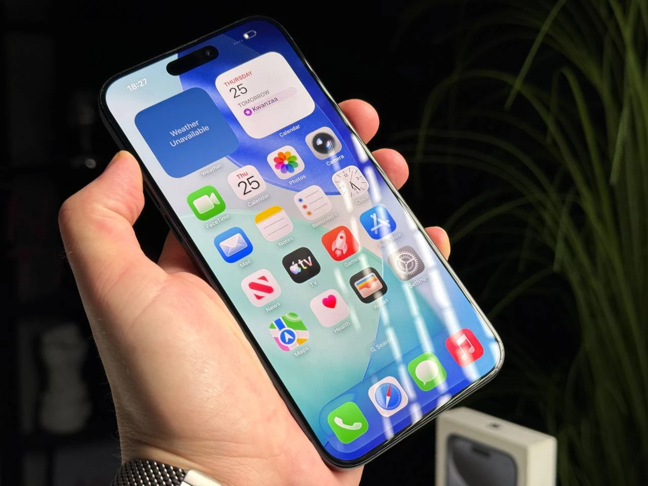 ВЖИВАНИЙ Б/У Apple iPhone 15 Pro Max 256GB Blue Titanium (MU7A3) - Состояние: хороший | Аккумулятор: 100% | Комплектация: полный | Гарантія: 3 мес.