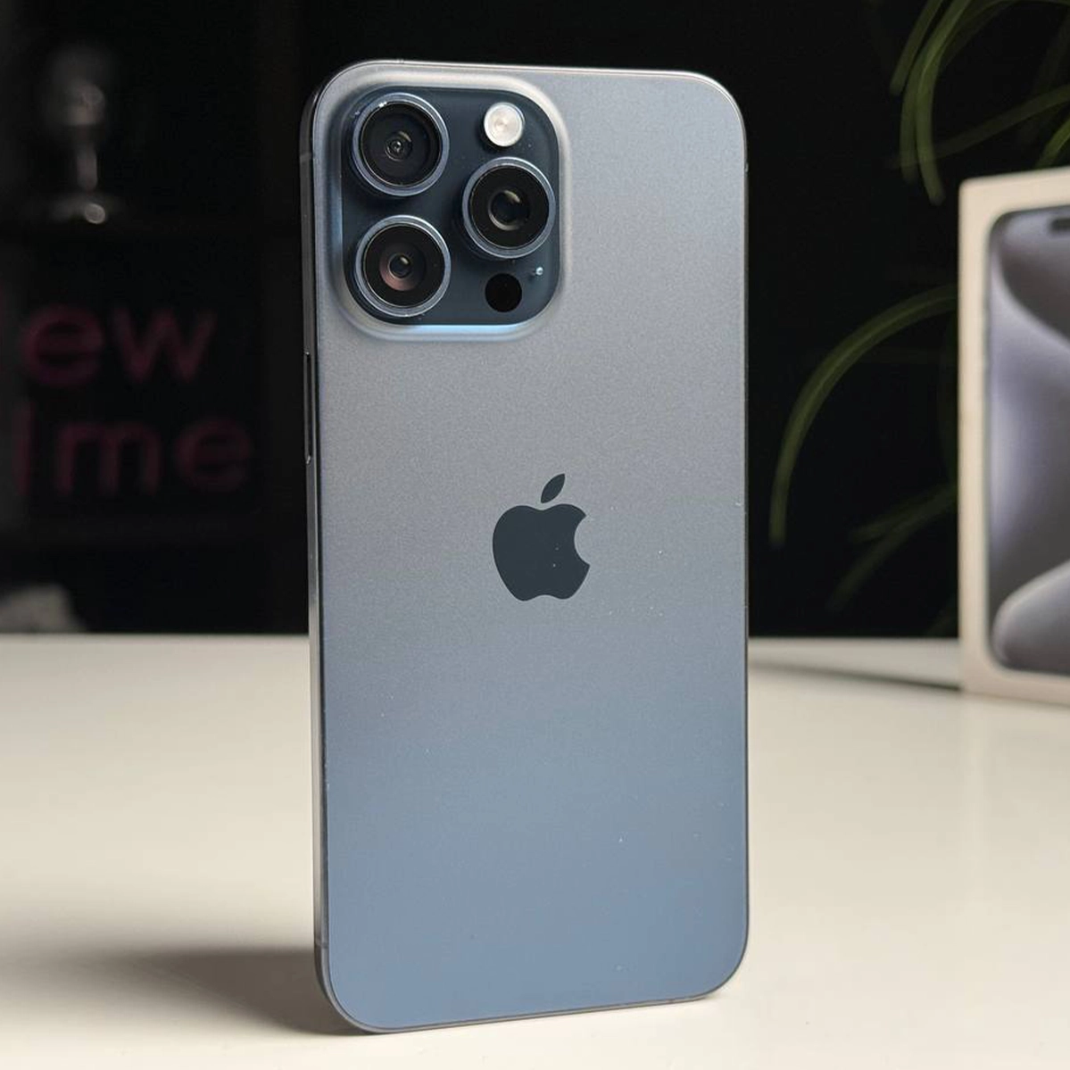 ВЖИВАНИЙ Б/У Apple iPhone 15 Pro Max 256GB Blue Titanium (MU7A3) - Состояние: хороший | Аккумулятор: 100% | Комплектация: полный | Гарантія: 3 мес.