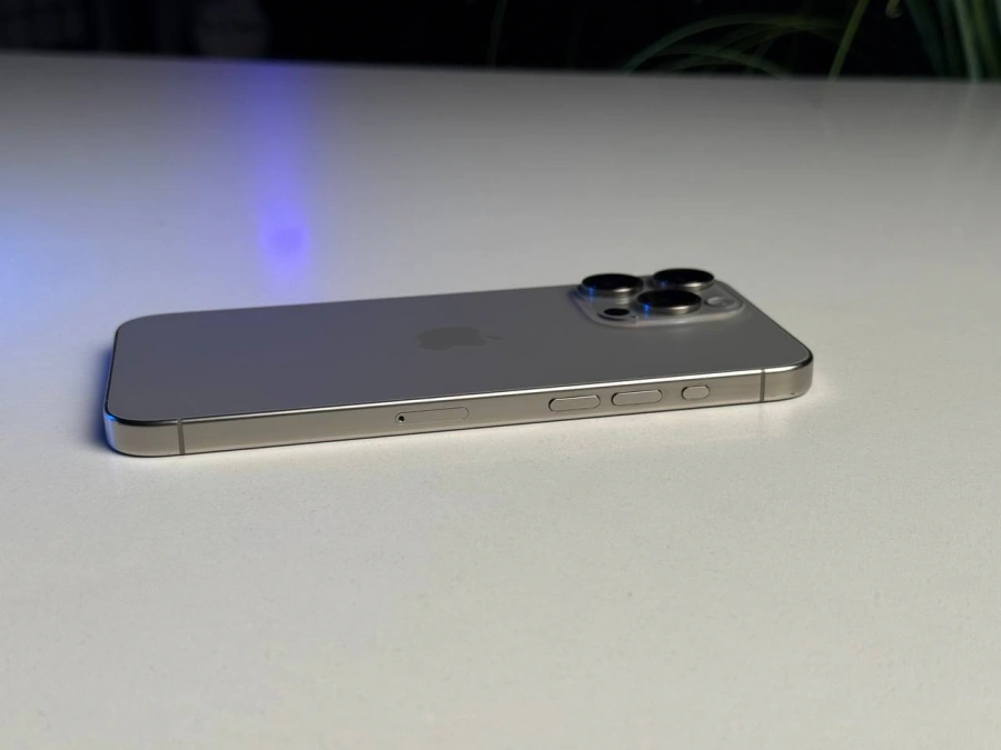 ВЖИВАНИЙ Б/У Apple iPhone 15 Pro Max 256GB Natural Titanium (MU793) - Состояние: хороший | Аккумулятор: 89% | Комплектация: полный | Гарантія: 3 мес.