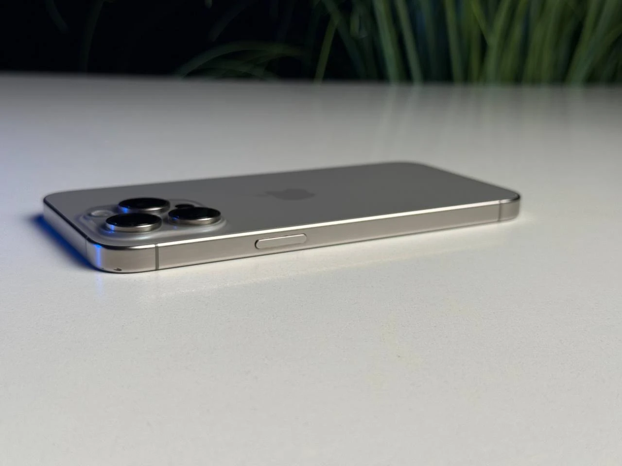 ВЖИВАНИЙ Б/У Apple iPhone 15 Pro Max 256GB Natural Titanium (MU793) - Состояние: хороший | Аккумулятор: 89% | Комплектация: полный | Гарантія: 3 мес.