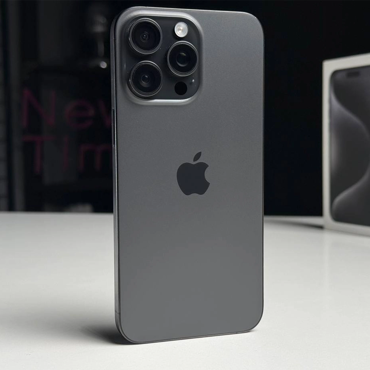 ВЖИВАНИЙ Б/У Apple iPhone 15 Pro Max 512GB Black Titanium (MU7C3) - Стан: гарний | Акумулятор: 87% | Комплектація: повний | Гарантія: 3 міс.