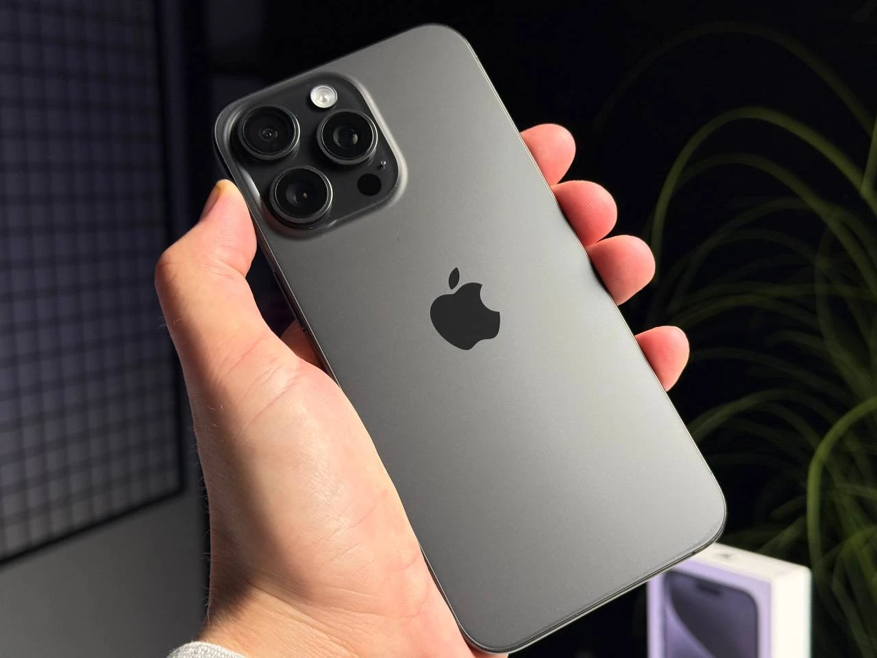 ВЖИВАНИЙ Б/У Apple iPhone 15 Pro Max 512GB Black Titanium (MU7C3) - Состояние: хороший | Аккумулятор: 100% | Комплектация: полный | Гарантія: 3 мес.