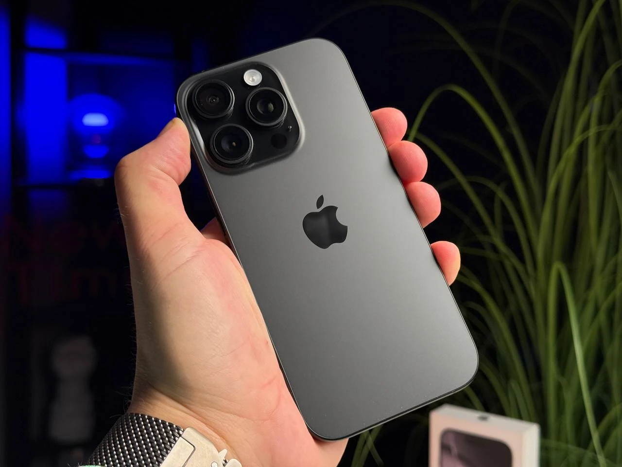 ВЖИВАНИЙ Б/У Apple iPhone 16 Pro 128GB Black Titanium (MYND3) - Состояние: хороший | Аккумулятор: 97% | Комплектация: полный | Гарантія: 3 мес.