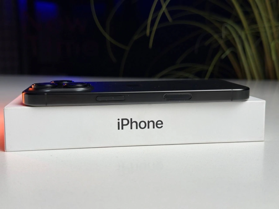ВЖИВАНИЙ Б/У Apple iPhone 16 Pro 128GB Black Titanium (MYND3) - Стан: гарний | Акумулятор: 97% | Комплектація: повний | Гарантія: 3 міс.