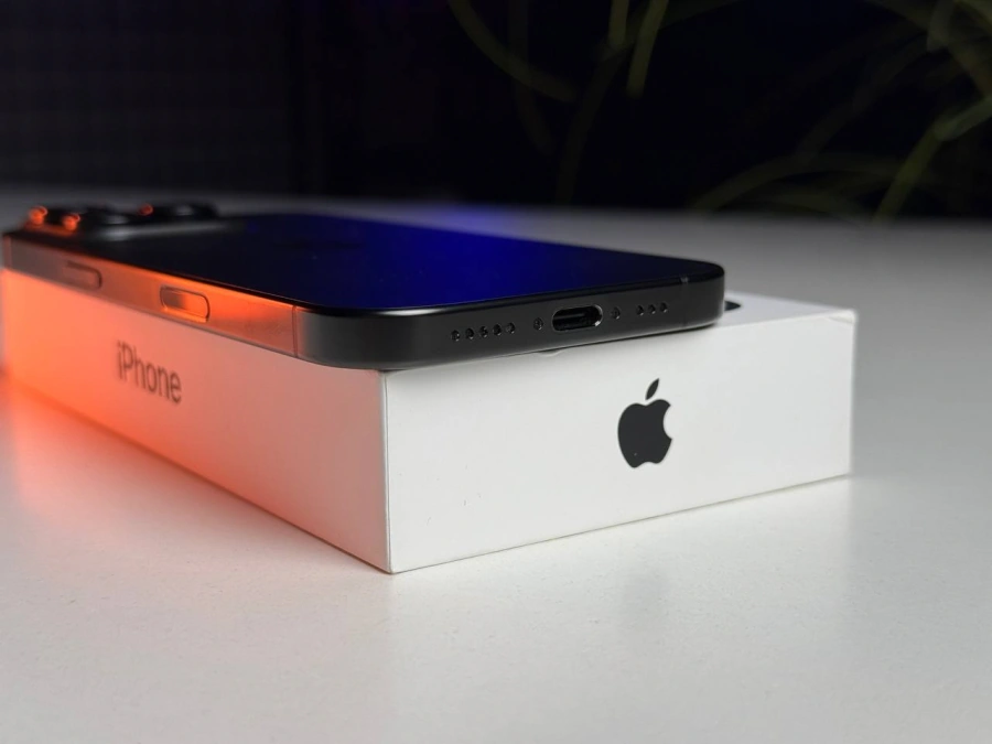 ВЖИВАНИЙ Б/У Apple iPhone 16 Pro 128GB Black Titanium (MYND3) - Стан: гарний | Акумулятор: 97% | Комплектація: повний | Гарантія: 3 міс.