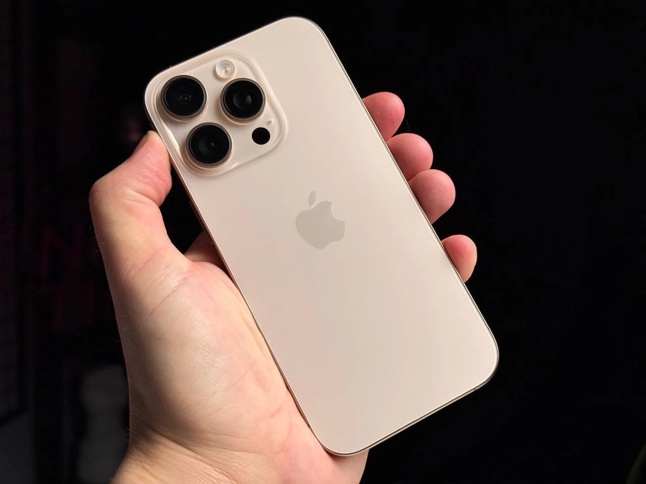 ВЖИВАНИЙ Б/У Apple iPhone 16 Pro 512GB Desert Titanium (MYNP3) - Состояние: идеальный | Аккумулятор: 90% | Комплектация: полный | Гарантія: 3 мес.