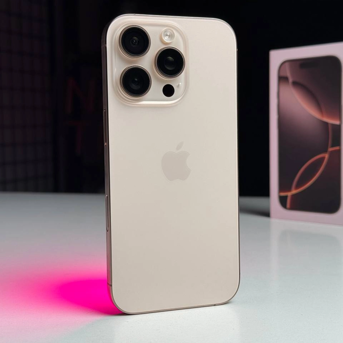 ВЖИВАНИЙ Б/У Apple iPhone 16 Pro 512GB Desert Titanium (MYNP3) - Состояние: идеальный | Аккумулятор: 90% | Комплектация: полный | Гарантія: 3 мес.