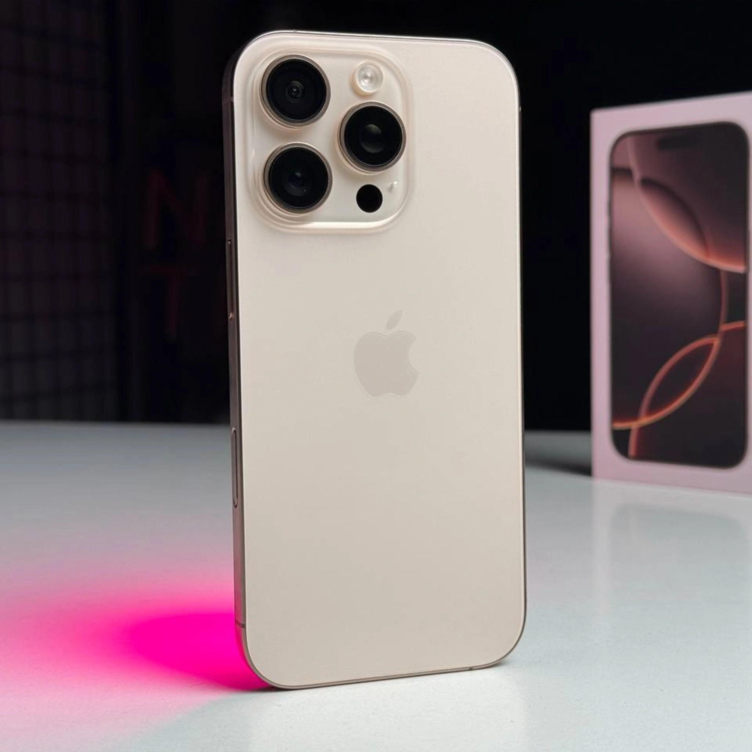 ВЖИВАНИЙ Б/У Apple iPhone 16 Pro 512GB Desert Titanium (MYNP3) - Состояние: идеальный | Аккумулятор: 90% | Комплектация: полный | Гарантія: 3 мес.