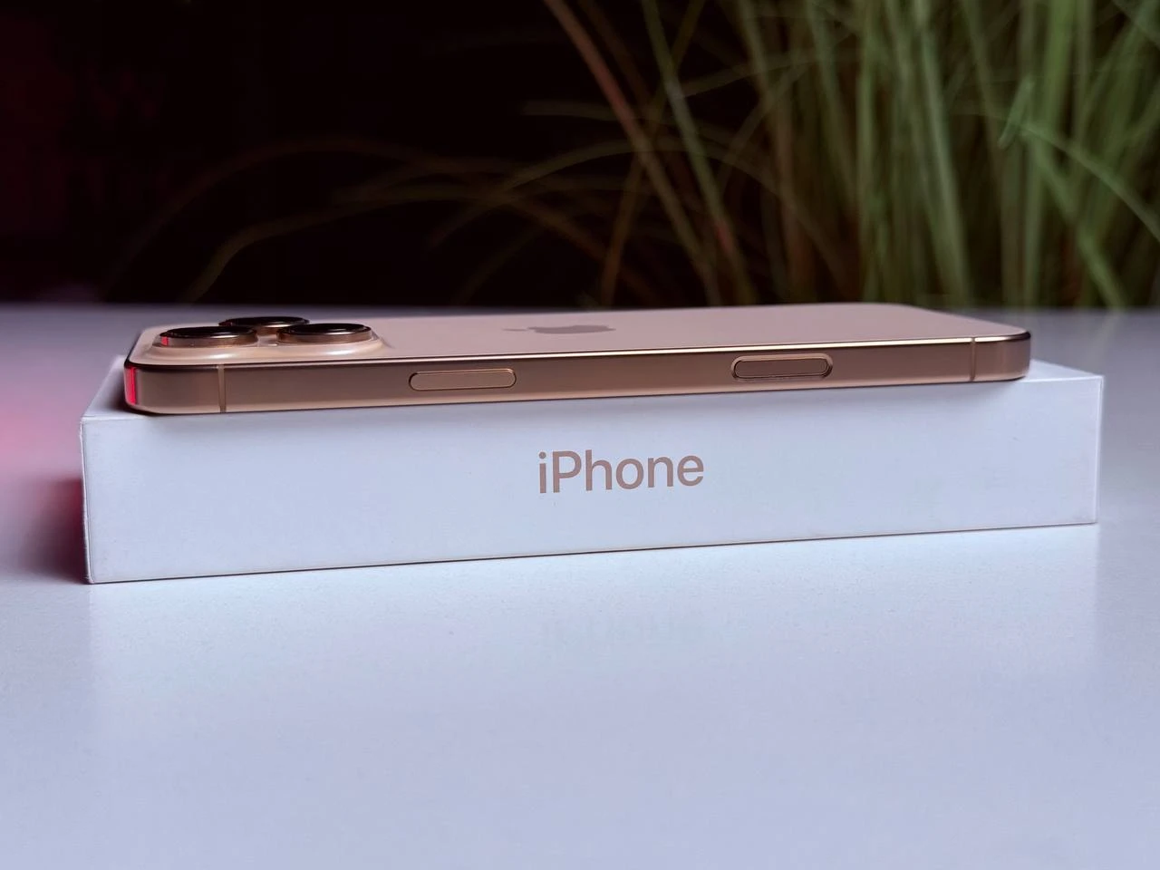 ВЖИВАНИЙ Б/У Apple iPhone 16 Pro Max 256GB Desert Titanium (MYWX3) - Стан: ідеальний | Акумулятор: 92% | Комплектація: повний | Гарантія: 3 міс.