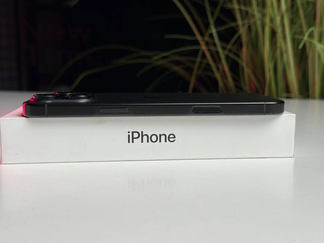 ВЖИВАНИЙ Б/У Apple iPhone 16 Pro Max 512GB Black Titanium (MYX03) - Состояние: удовлетворительный | Аккумулятор: 95% | Комплектация: полный | Гарантія: 3 мес.