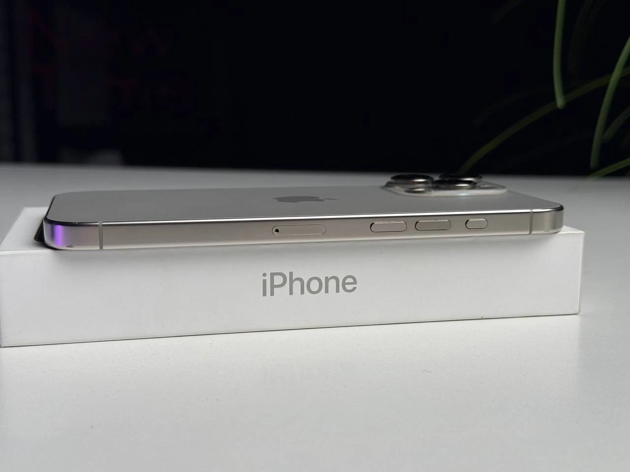 ВЖИВАНИЙ Б/У Apple iPhone 16 Pro Max 512GB Natural Titanium (MYX33) - Состояние: хороший | Аккумулятор: 93% | Комплектация: полный | Гарантія: 3 мес.