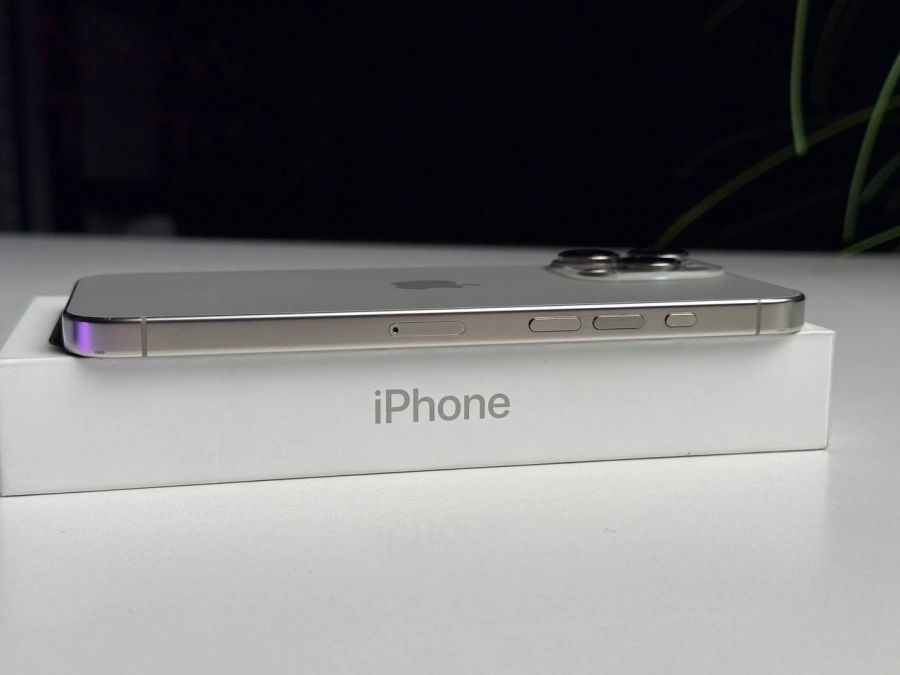 ВЖИВАНИЙ Б/У Apple iPhone 16 Pro Max 512GB Natural Titanium (MYX33) - Состояние: хороший | Аккумулятор: 93% | Комплектация: полный | Гарантія: 3 мес.