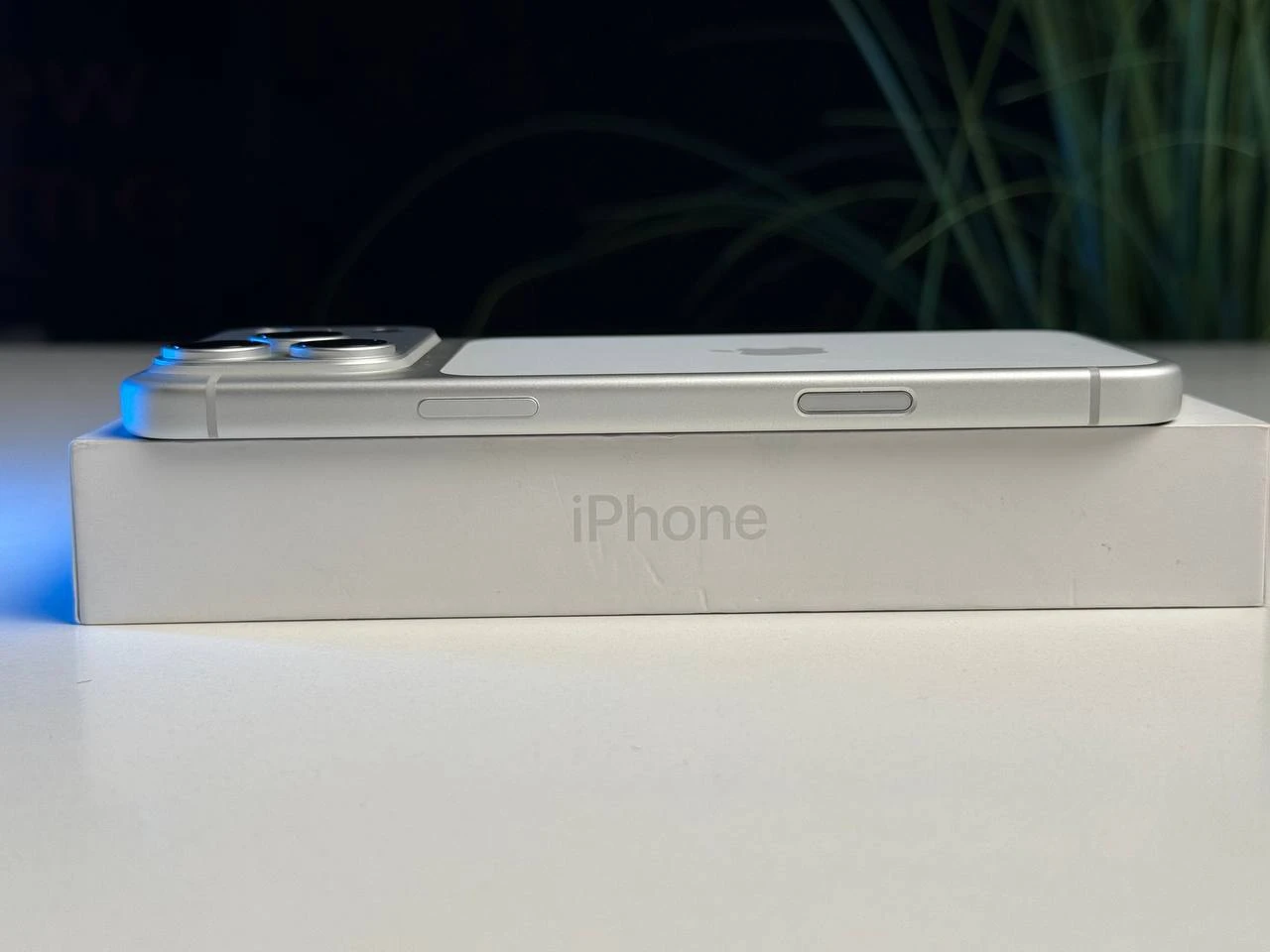 ВЖИВАНИЙ Б/У Apple iPhone 17 Pro Max 1TB eSim Silver (MFXN4, MFYF4) - Состояние: идеальный | Аккумулятор: 100% | Комплектация: полный | Гарантія: 6 мес.