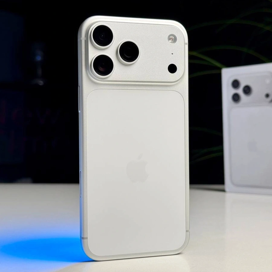 ВЖИВАНИЙ Б/У Apple iPhone 17 Pro Max 1TB eSim Silver (MFXN4, MFYF4) - Стан: ідеальний | Акумулятор: 100% | Комплектація: повний | Гарантія: 6 міс.