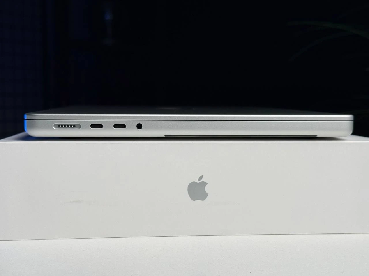 ВИТРИННЫЙ Б/У Apple MacBook Pro 14" M4/10CPU/10GPU/16GB/512GB Silver 2024 (MW2W3) - Состояние: идеальный | Аккумулятор: 100% | Комплектация: полный | Гарантія: 3 мес.