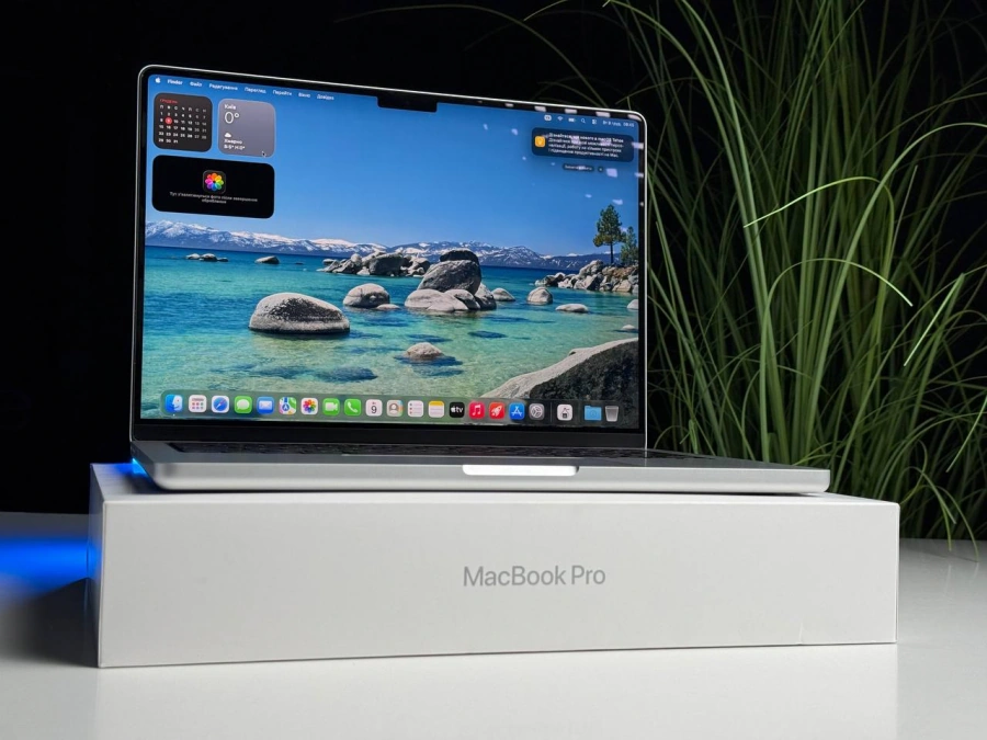 ВІТРИННИЙ Apple MacBook Pro 14" M4/10CPU/10GPU/16GB/512GB Silver 2024 (MW2W3) - Стан: ідеальний | Акумулятор: 100% | Комплектація: повний | Гарантія: 3 міс.
