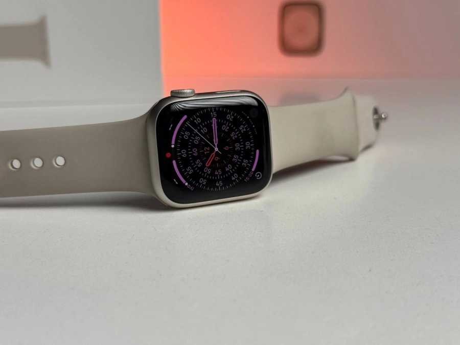 ВЖИВАНИЙ Б/У Apple Watch Series 8 GPS 41mm Starlight Aluminum Case with Starlight Sport Band - S/M (MNU93) - Состояние: хороший | Аккумулятор: 88% | Комплектация: полный | Гарантія: 3 мес.