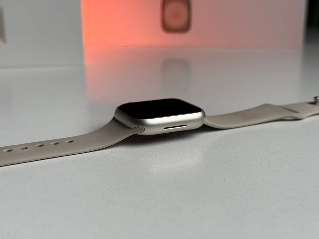 ВЖИВАНИЙ Б/У Apple Watch Series 8 GPS 41mm Starlight Aluminum Case with Starlight Sport Band - S/M (MNU93) - Стан: гарний | Акумулятор: 88% | Комплектація: повний | Гарантія: 3 міс.