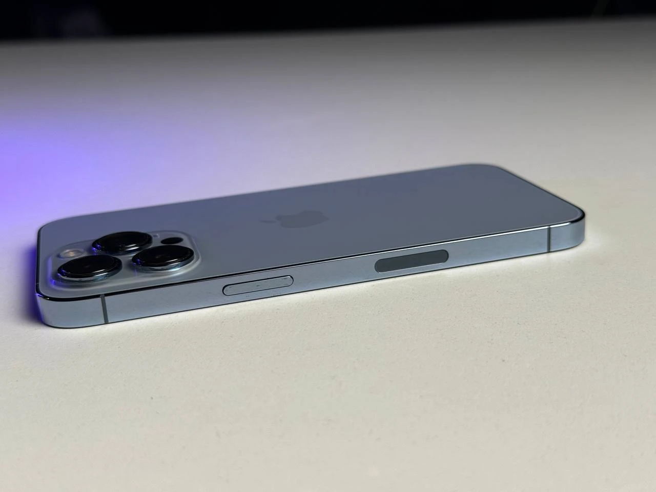 ВЖИВАНИЙ Б/У Apple iPhone 13 Pro 512GB Sierra Blue (MLU73, MLVU3) - Состояние: хороший | Аккумулятор: 87% | Комплектация: iPhone, кабель | Гарантія: 3 мес.