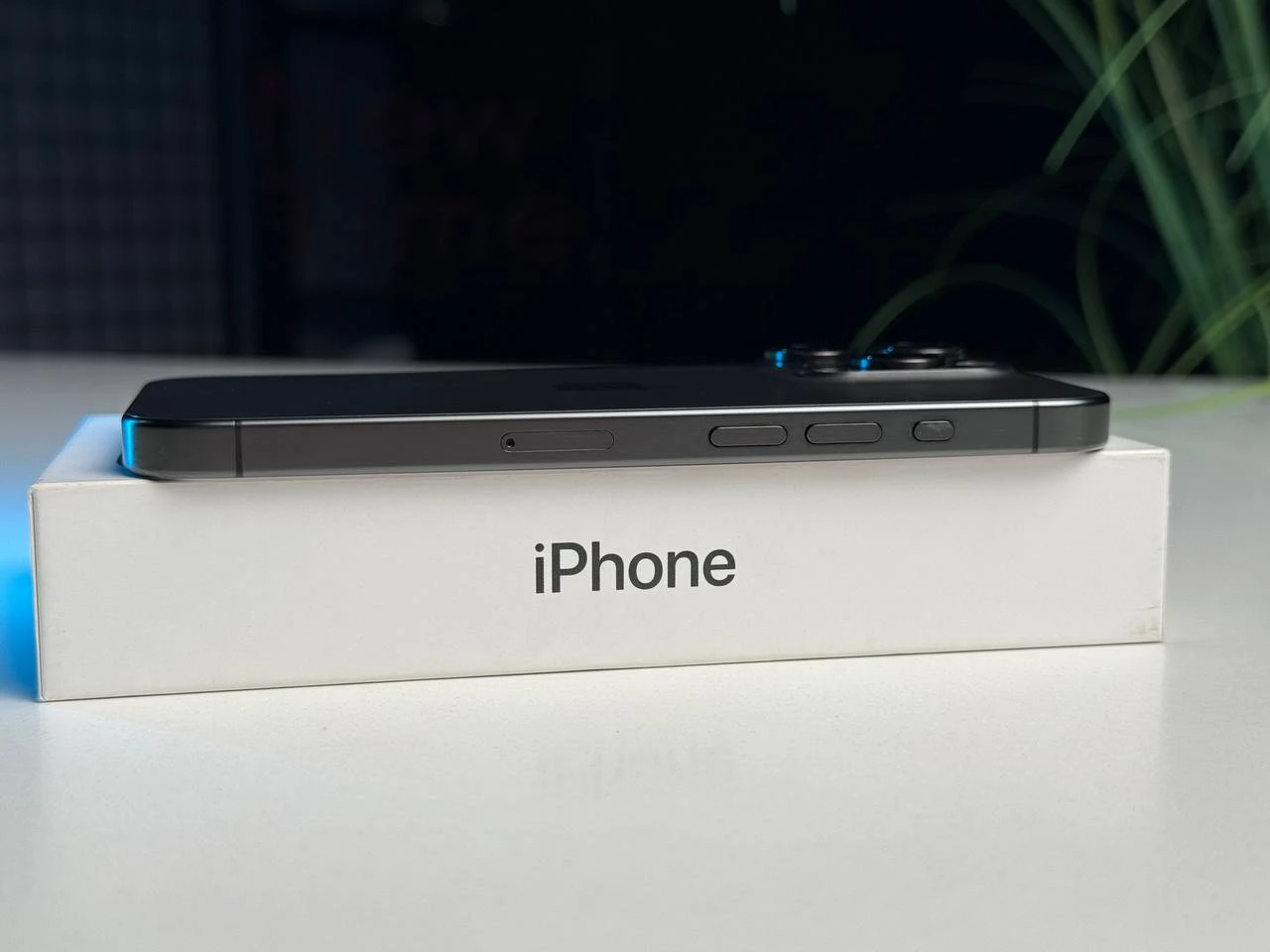 ВЖИВАНИЙ Б/У Apple iPhone 15 Pro 128GB Black Titanium (MTUV3) - Стан: гарний | Акумулятор: 87% | Комплектація: повний | Гарантія: 3 міс.