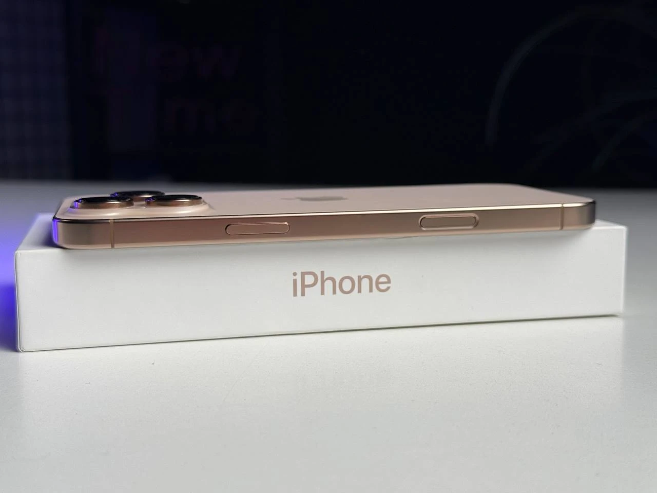 ВЖИВАНИЙ Б/У Apple iPhone 16 Pro Max 256GB Desert Titanium (MYWX3) - Состояние: идеальный | Аккумулятор: 100% | Комплектация: полный | Гарантія: 3 мес.