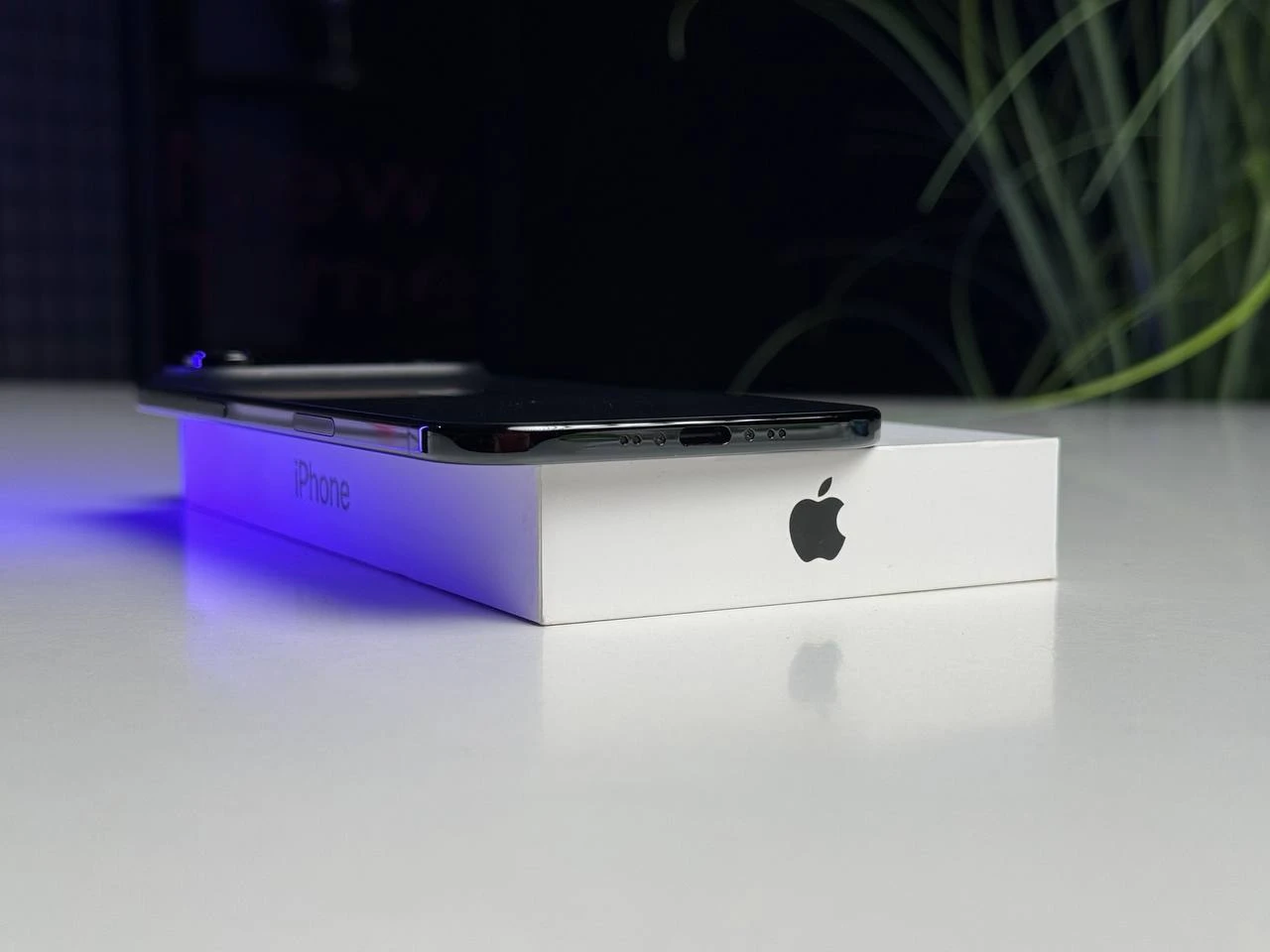 ВЖИВАНИЙ Б/У Apple iPhone Air 256GB Space Black (MG2L4, MG184, MG274) - Стан: задовільний | Акумулятор: 100% | Комплектація: повний | Гарантія: 3 міс.