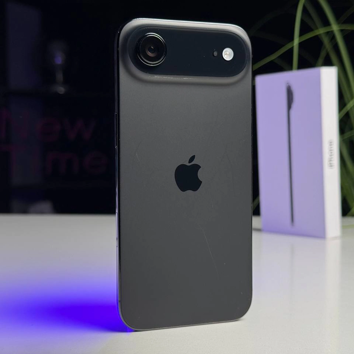 ВЖИВАНИЙ Б/У Apple iPhone Air 256GB Space Black (MG2L4, MG184, MG274) - Стан: задовільний | Акумулятор: 100% | Комплектація: повний | Гарантія: 3 міс.