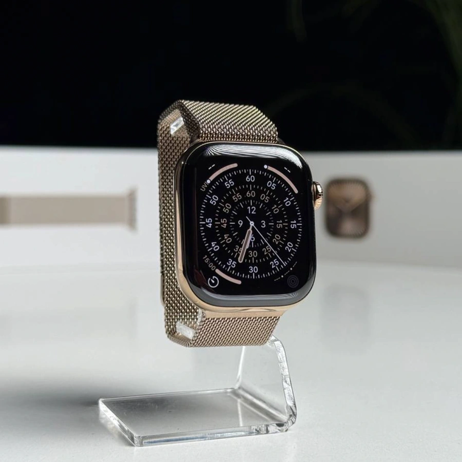 ВЖИВАНИЙ Б/У Apple Watch Series 10 GPS + Cellular 42mm Gold Titanium Case with Gold Milanese Loop (MX083) - Стан: гарний | Акумулятор: 100% | Комплектація: повний | Гарантія: 3 міс.