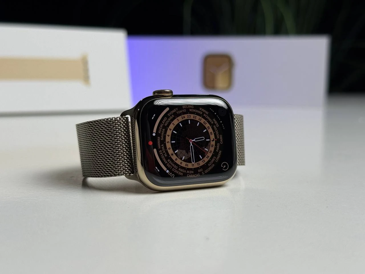 ВЖИВАНИЙ Б/У Apple Watch Series 9 GPS + Cellular 41mm Gold Stainless Steel Case with Gold Milanese Loop (MRJ73) - Состояние: идеальный | Аккумулятор: 88% | Комплектация: полный | Гарантія: 3 мес.