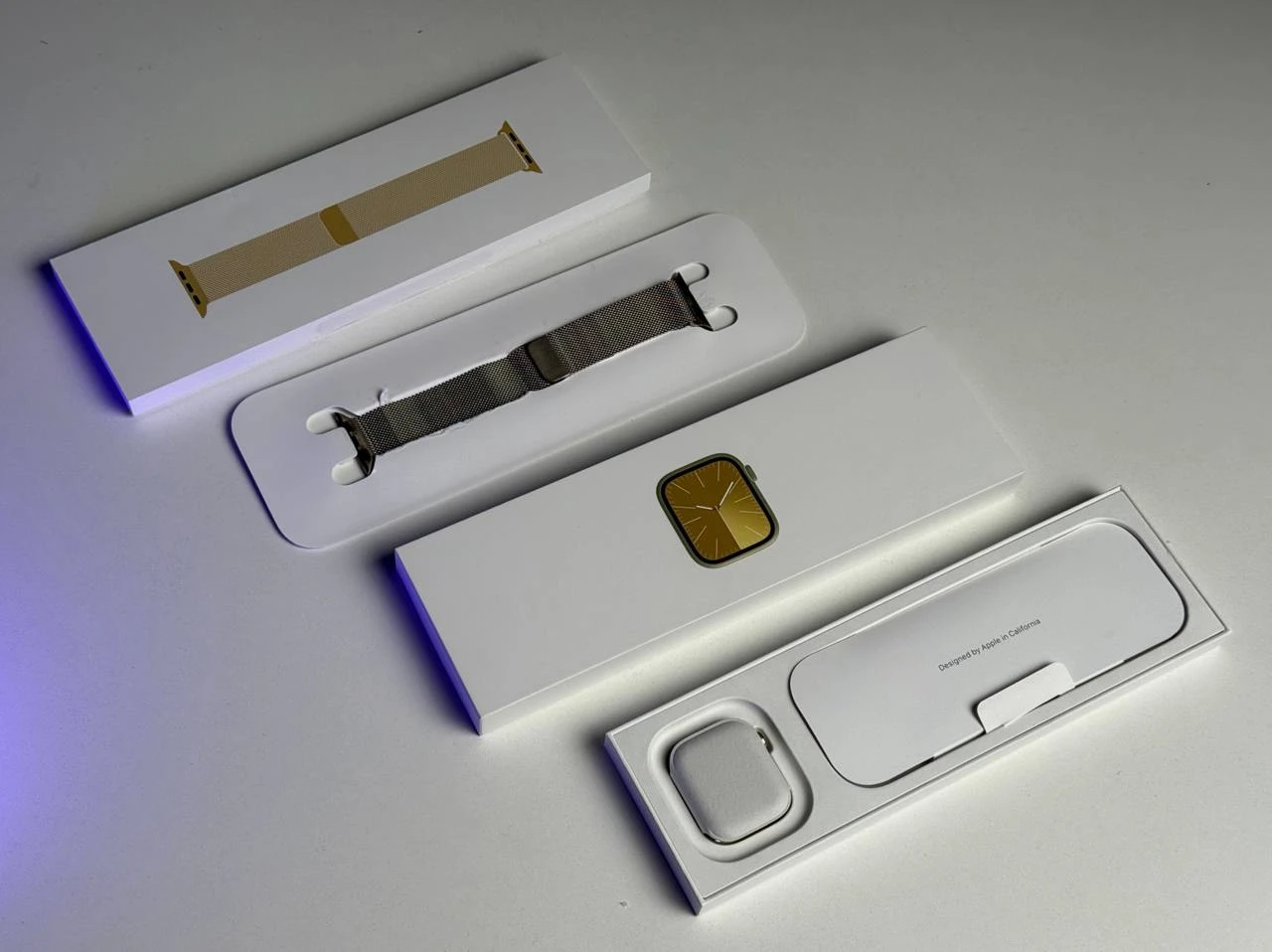 ВЖИВАНИЙ Б/У Apple Watch Series 9 GPS + Cellular 41mm Gold Stainless Steel Case with Gold Milanese Loop (MRJ73) - Состояние: идеальный | Аккумулятор: 88% | Комплектация: полный | Гарантія: 3 мес.