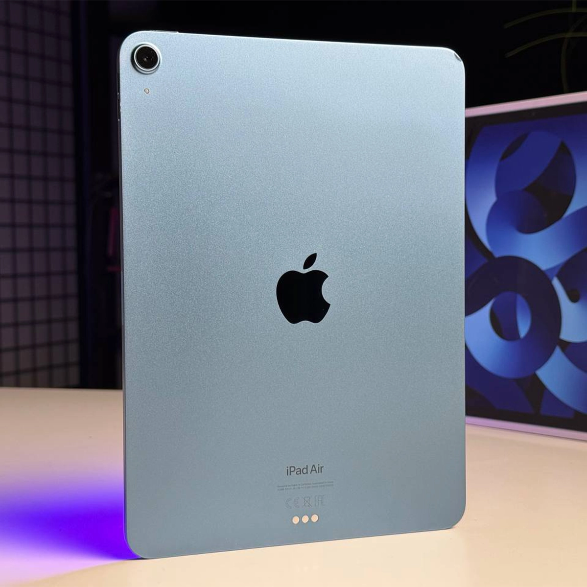 ВЖИВАНИЙ Б/У iPad Air 5 10.9'' Wi-Fi 64GB Blue (MM9E3) - Состояние: хороший | Аккумулятор: 80% | Комплектация: полный | Гарантія: 3 мес.