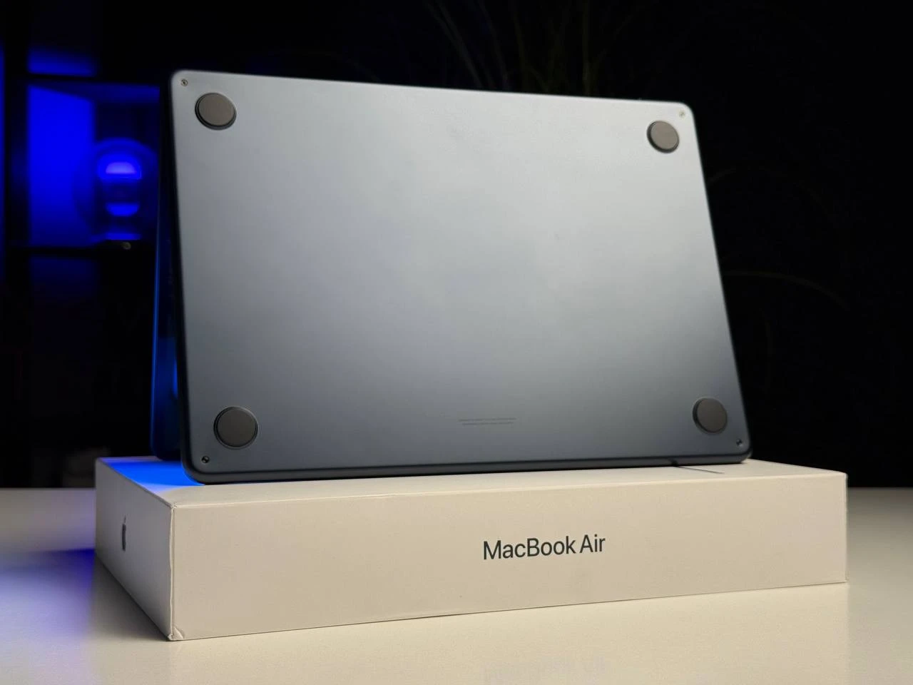 ВЖИВАНИЙ Б/У MacBook Air 13" 2025 M4/10CPU/10GPU/32GB/1TB Midnight (Z1CX000RX) - Стан: ідеальний | Акумулятор: 100% | Комплектація: повний | Гарантія: 3 міс.