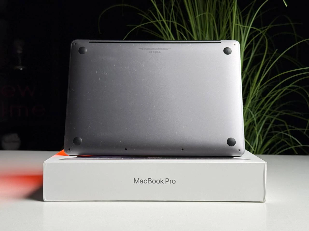 ВЖИВАНИЙ Б/У MacBook Pro 13" Space Gray (MYD82) 2020 - Состояние: удовлетворительный | Аккумулятор: 89% | Комплектация: полный | Гарантія: 3 мес.