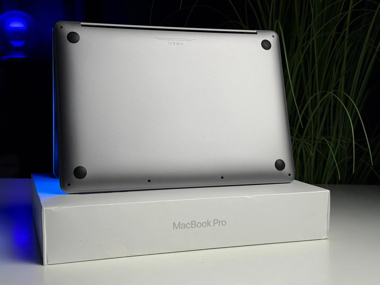 ВЖИВАНИЙ Б/У MacBook Pro 13" Space Gray (MYD82) 2020 - Состояние: удовлетворительный | Аккумулятор: 87% | Комплектация: полный | Гарантія: 3 мес.