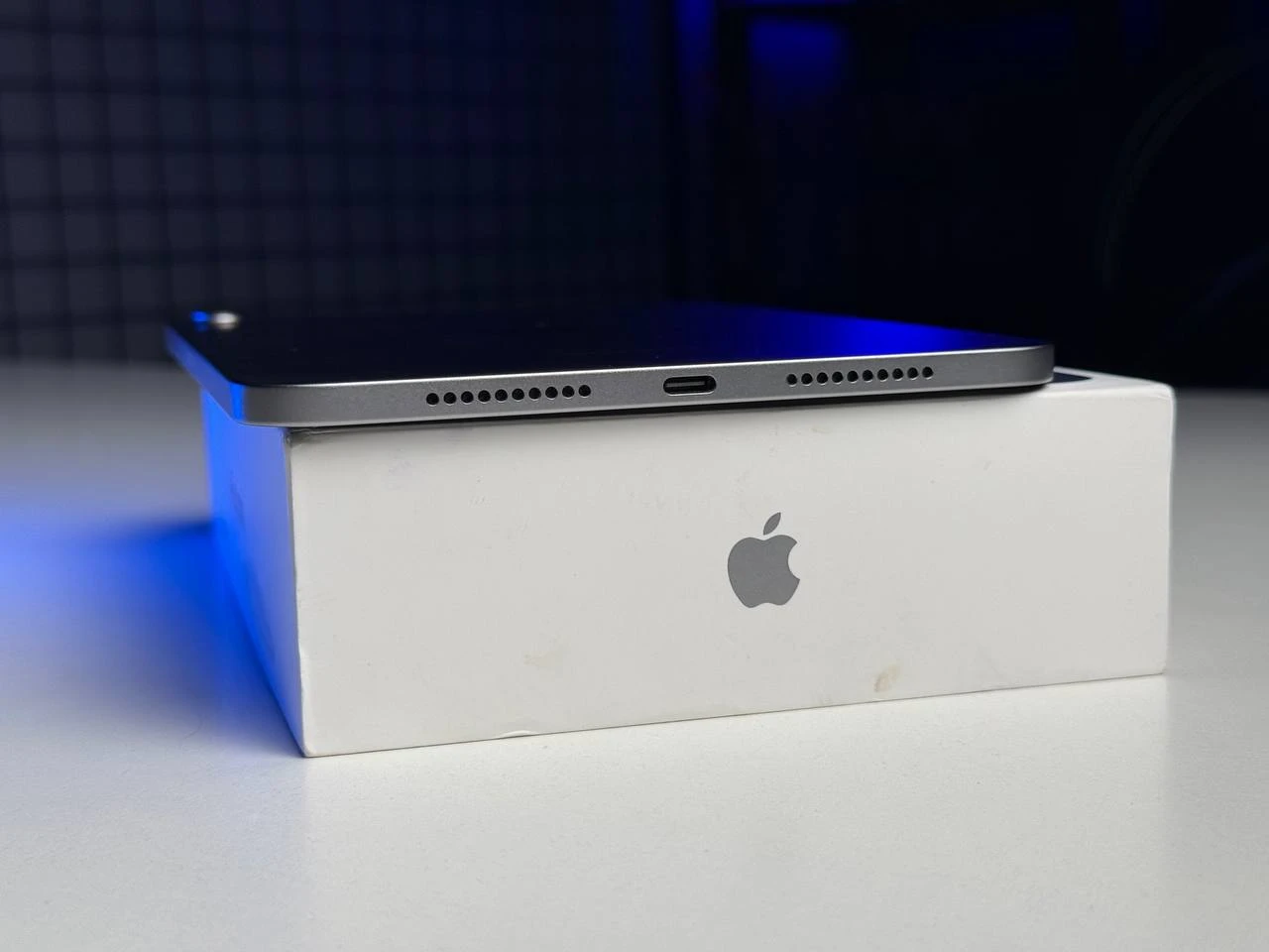 ВЖИВАНИЙ Б/У Планшет Apple iPad mini 7 Wi-Fi 128GB Space Gray (MXN63) - Стан: гарний | Акумулятор: 100% | Комплектація: повний | Гарантія: 3 міс.