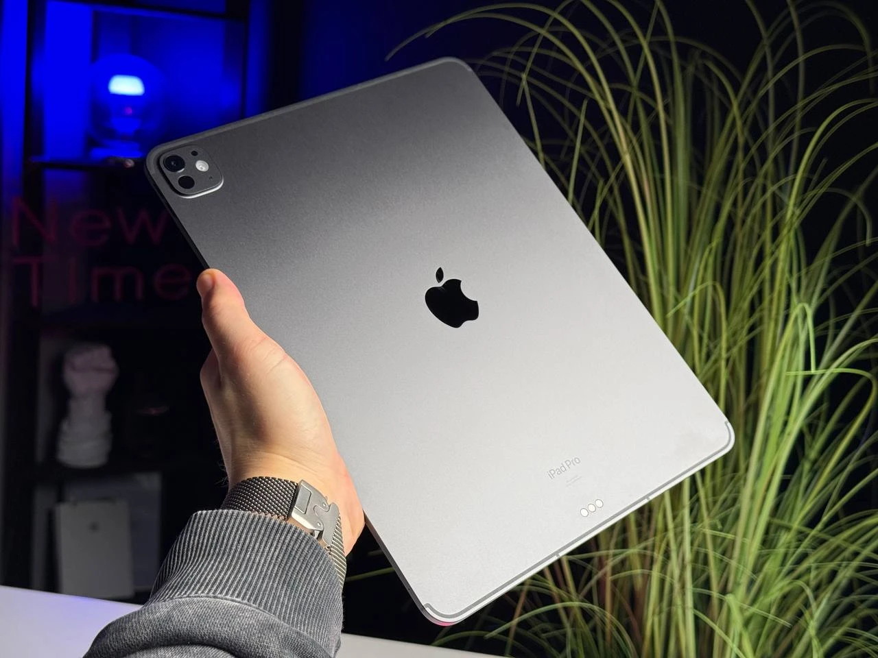 ВІТРИННИЙ Планшет Apple iPad Pro 13" M4 2024 Wi-Fi + Cellular 256GB with Standard glass - Space Black (MVXR3) - Стан: гарний | Акумулятор: 100% | Комплектація: iPad, кабель | Гарантія: 3 міс.