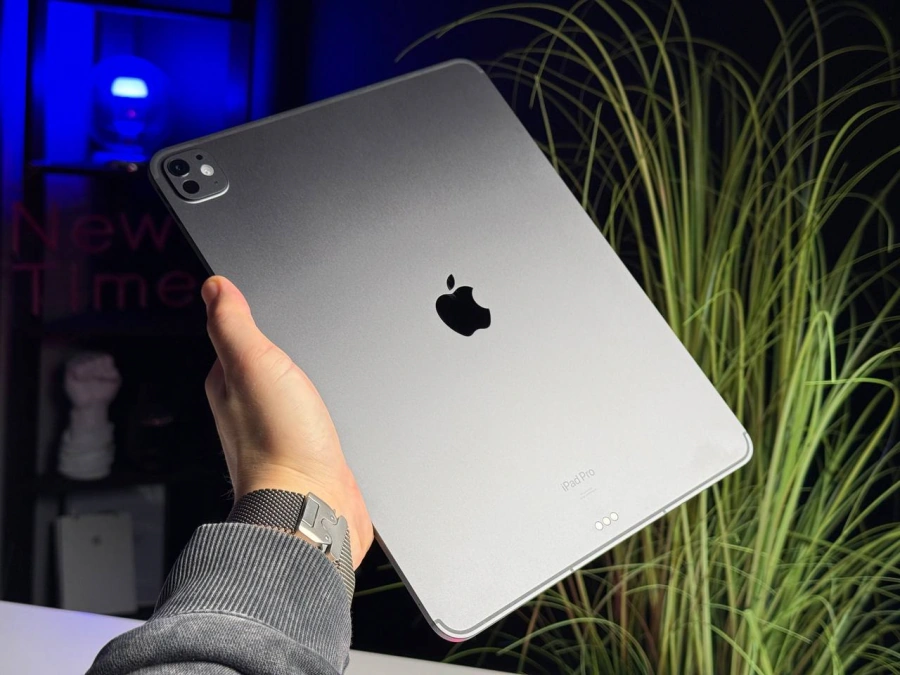 ВІТРИННИЙ Планшет Apple iPad Pro 13" M4 2024 Wi-Fi + Cellular 256GB with Standard glass - Space Black (MVXR3) - Стан: гарний | Акумулятор: 100% | Комплектація: iPad, кабель | Гарантія: 3 міс.