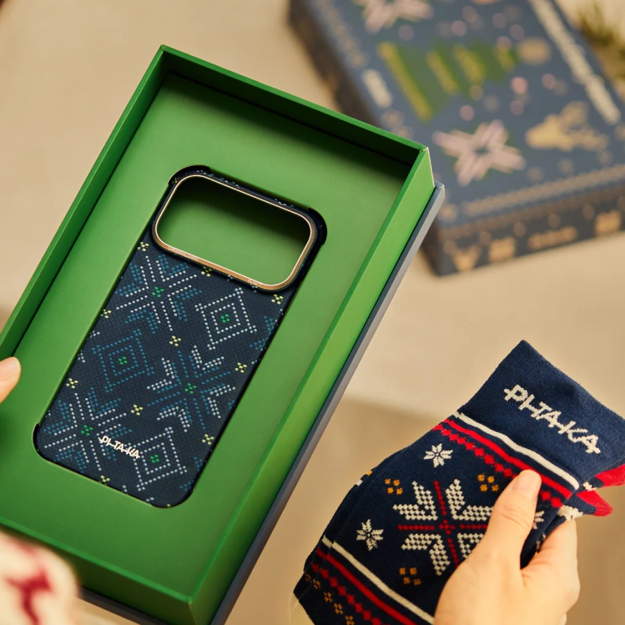 Чехол Pitaka Ultra-Slim Case with PitaTap [Threads of Winter] for iPhone 17 Pro - Navy (TWC202504)