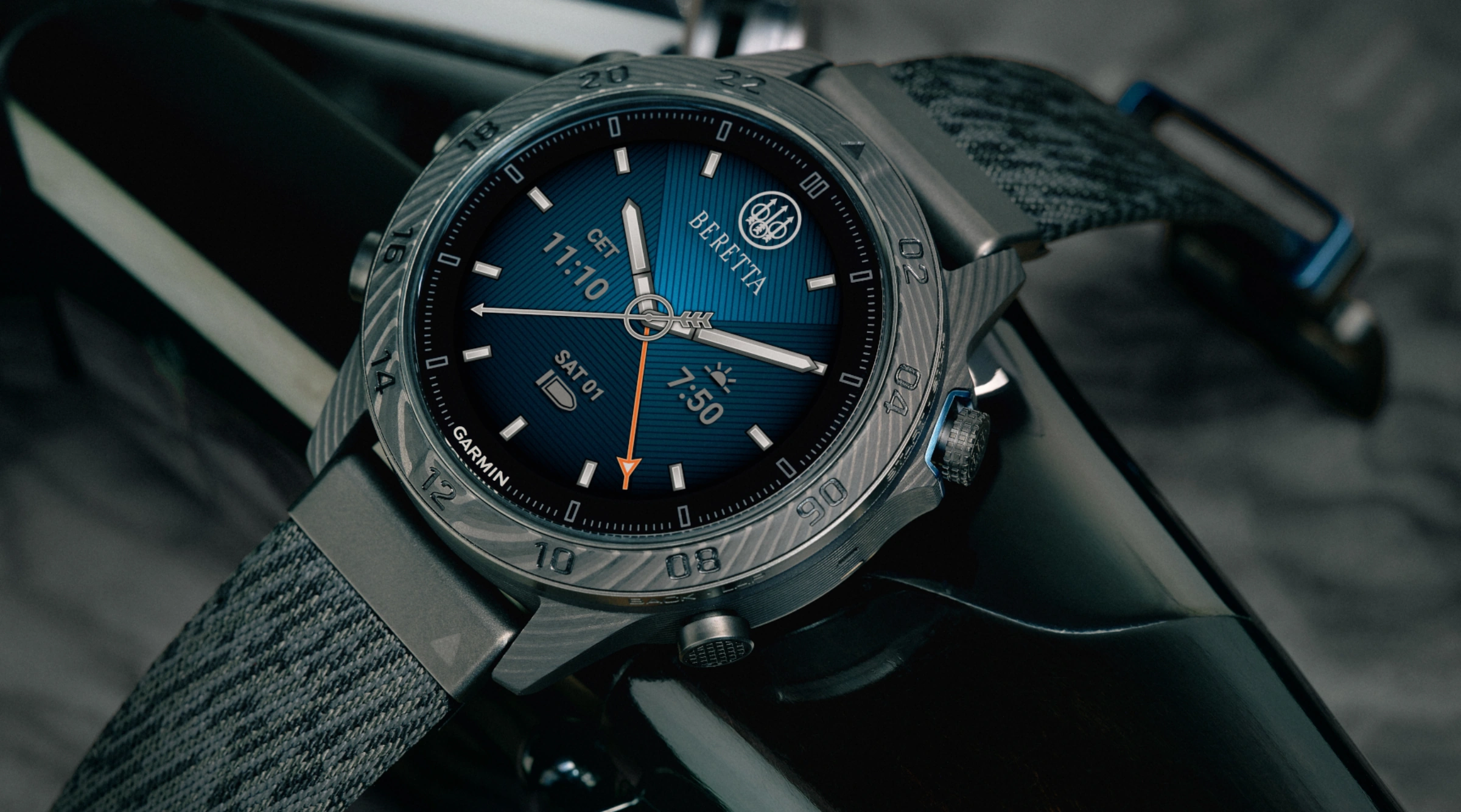 Garmin MARQ Commander – Beretta Edition: лімітована серія до 500 річчя легендарного зброяра