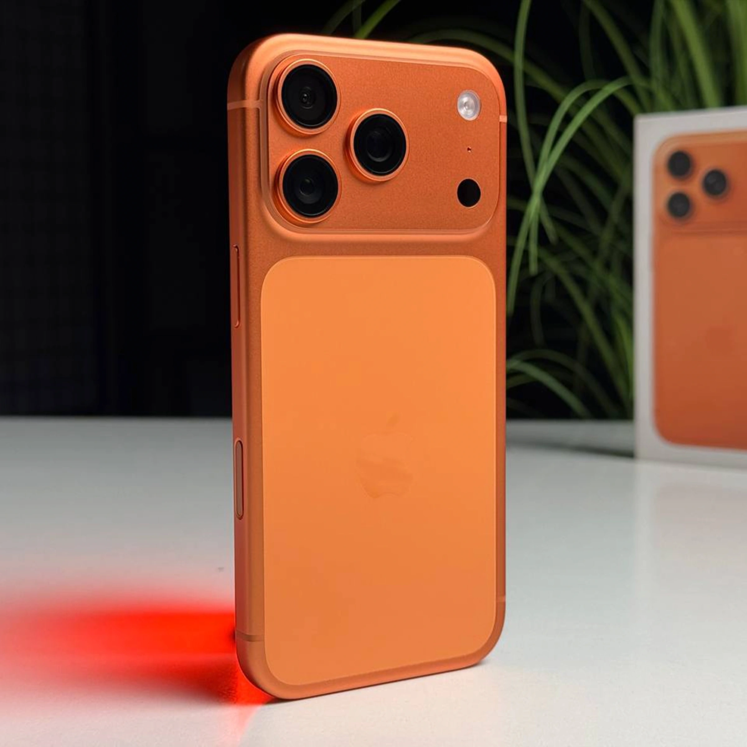 OPEN BOX Apple iPhone 17 Pro 512GB eSim Cosmic Orange (MG7P4, MG8A4) - Состояние: идеальное | Аккумулятор: 100% | Комплектация: полный | Гарантия: 6 мес.