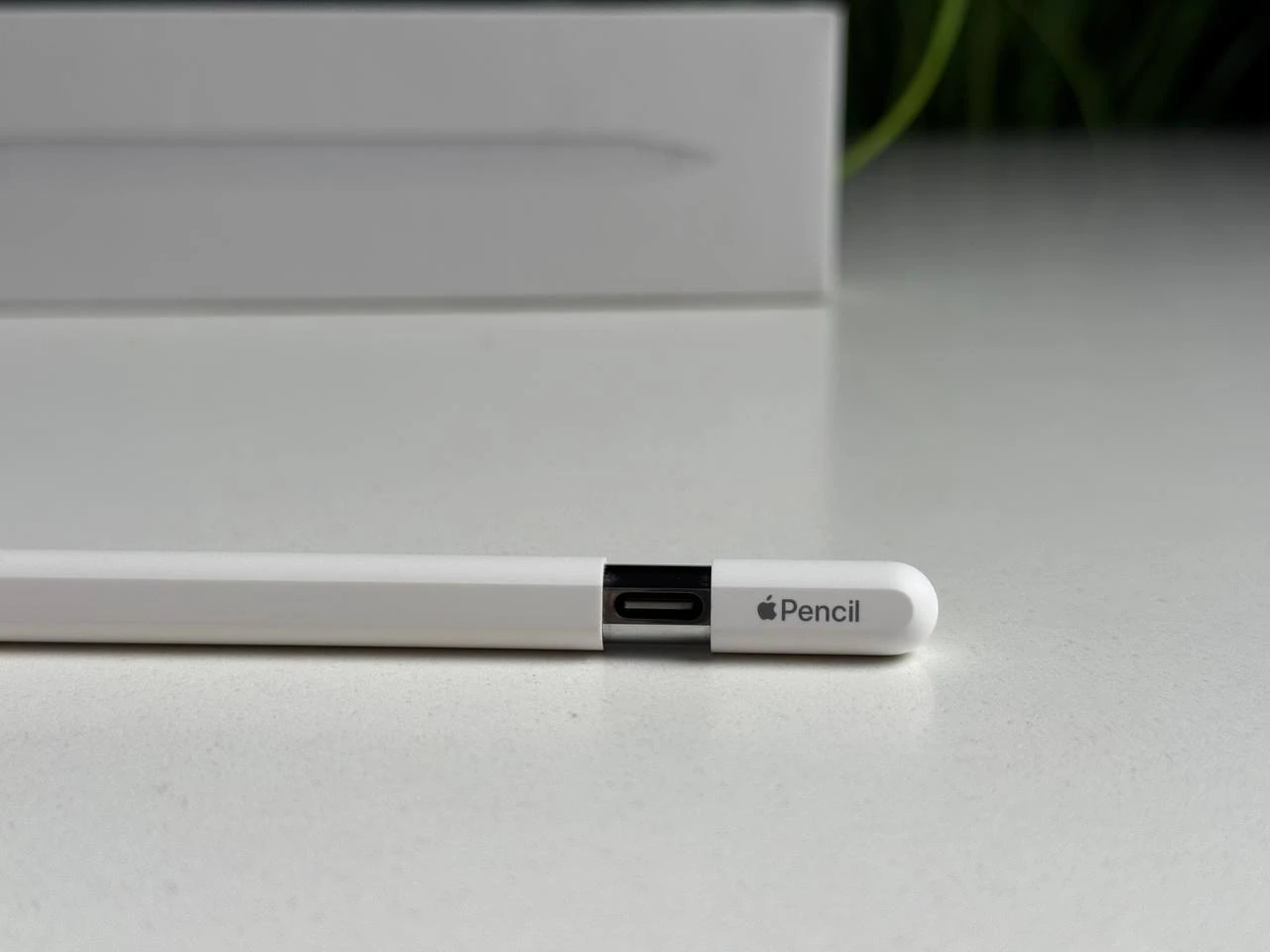 OPEN BOX Apple Pencil [USB-C] (MUWA3) - Стан: ідеальний | Акумулятор: 100% | Комплектація: повний | Гарантія: 3 міс.