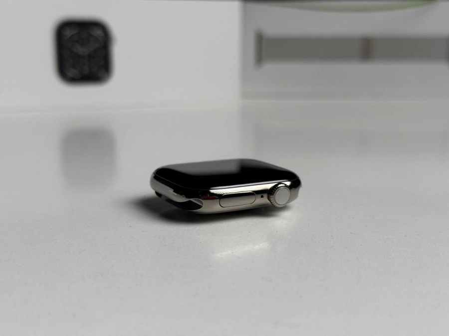 OPEN BOX Apple Watch Series 11 GPS + Cellular 42mm Natural Titanium Case with Natural Milanese Loop (MF8P4) - Состояние: идеальное | Аккумулятор: 100% | Комплектация: полный | Гарантия: 12 мес.