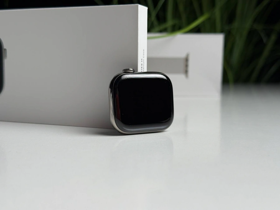 OPEN BOX Apple Watch Series 11 GPS + Cellular 42mm Natural Titanium Case with Natural Milanese Loop (MF8P4) - Состояние: идеальное | Аккумулятор: 100% | Комплектация: полный | Гарантия: 12 мес.