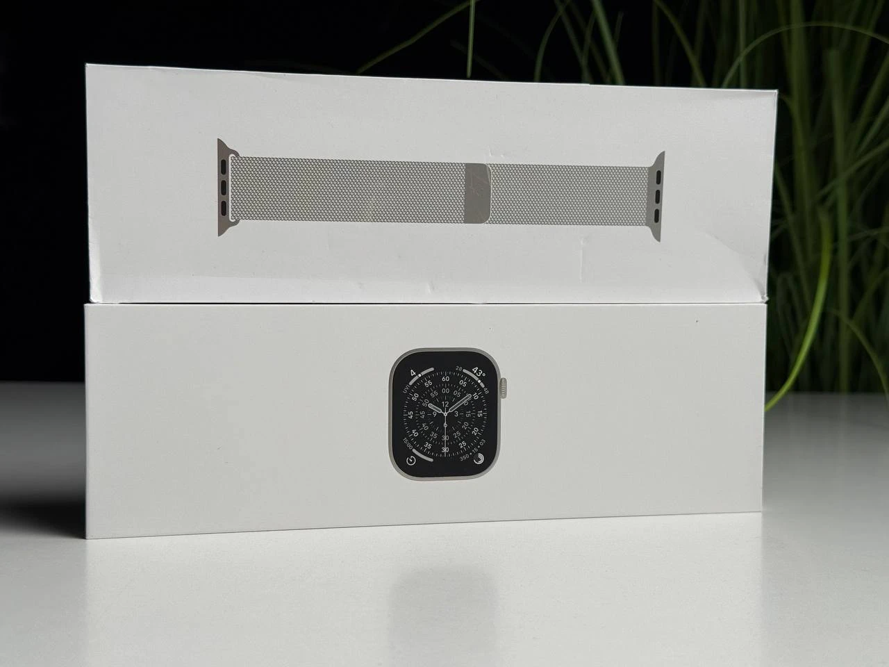 OPEN BOX Apple Watch Series 11 GPS + Cellular 42mm Natural Titanium Case with Natural Milanese Loop (MF8P4) - Состояние: идеальное | Аккумулятор: 100% | Комплектация: полный | Гарантия: 12 мес.
