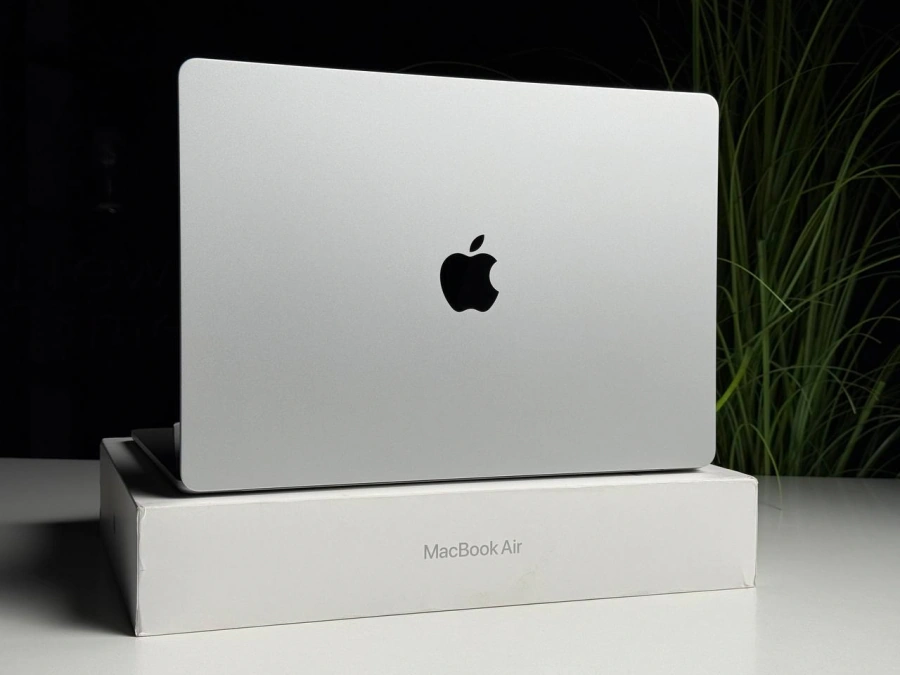OPEN BOX MacBook Air 15" 2025 M4/10CPU/10GPU/24GB/512GB Silver (MC6J4) - Стан: ідеальний | Акумулятор: 100% | Комплектація: повний | Гарантія: 3 міс.