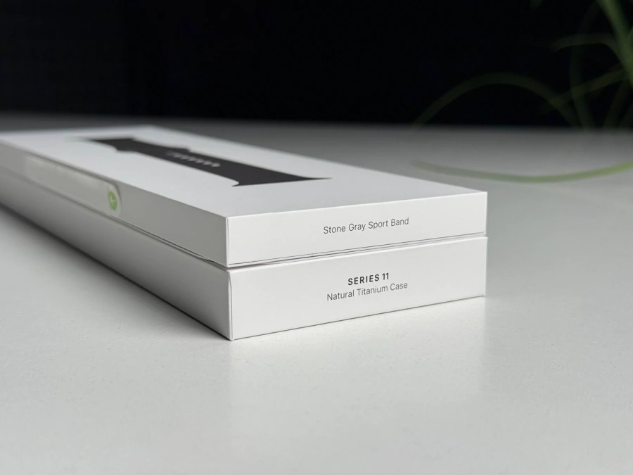 OPEN BOX Apple Watch Series 11 GPS + Cellular 42mm Natural Titanium Case with Stone Gray Sport Band - M/L (MF8N4) - Состояние: идеальный | Аккумулятор: 100% | Комплектация: полный | Гарантія: 12 мес.