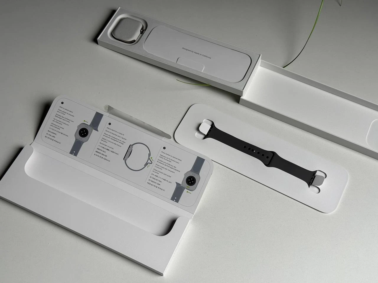 OPEN BOX Apple Watch Series 11 GPS + Cellular 42mm Natural Titanium Case with Stone Gray Sport Band - M/L (MF8N4) - Состояние: идеальный | Аккумулятор: 100% | Комплектация: полный | Гарантія: 12 мес.