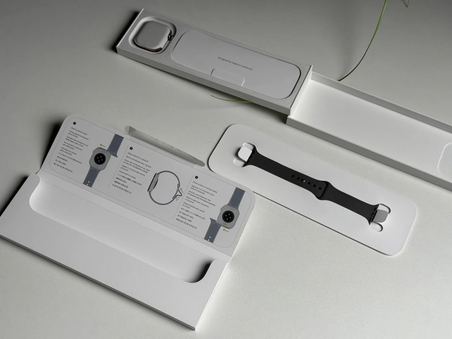 OPEN BOX Apple Watch Series 11 GPS + Cellular 42mm Natural Titanium Case with Stone Gray Sport Band - M/L (MF8N4) - Состояние: идеальный | Аккумулятор: 100% | Комплектация: полный | Гарантія: 12 мес.
